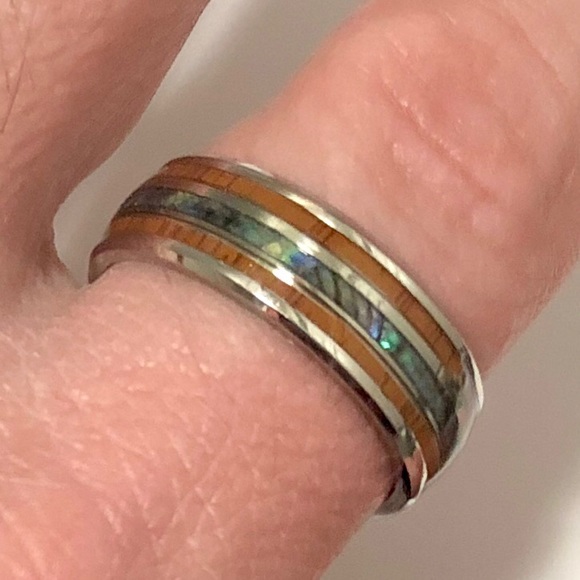 Ring with Koa Wood, and Abalone Shell Inlay. Sz 12 - Picture 4 of 4